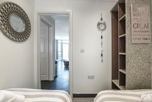 Pendine Heights - 2 Bedroom Apartment - Pendine - image 6