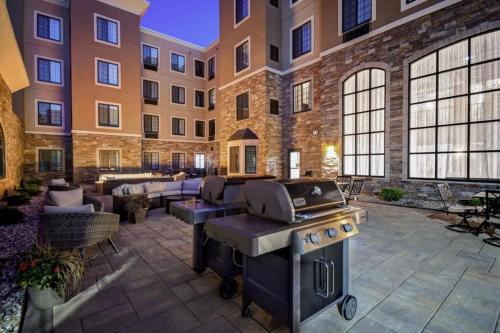 Staybridge Suites - Southgate - Detroit Area, an IHG Hotel in Southgate, USA