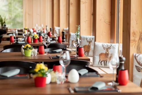 Ресторан, Hotel Gasthaus Hergiswald in Крінс