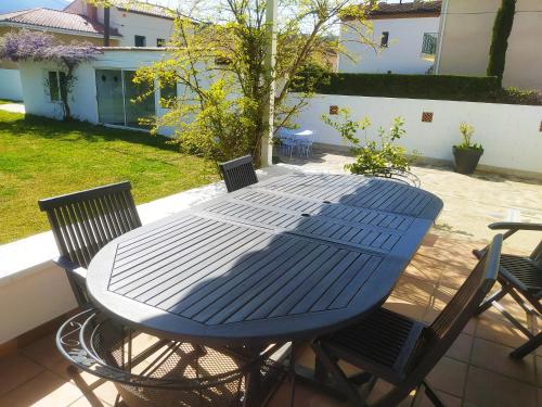 Maison de 3 chambres a Ceret avec magnifique vue sur la montagne jardin amenage et WiFi a 28 km de la plage gîte à louer Ceret