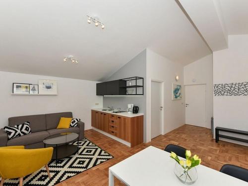 Mediterraneo Garden Apartments - image 9