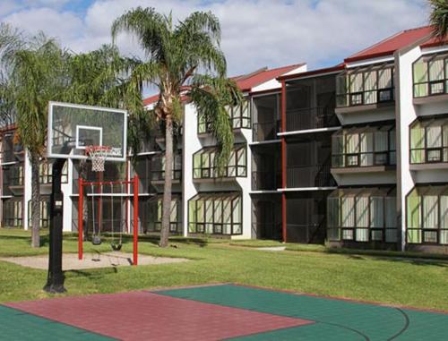 Bright and Modern Orlando Villa near Walt Disney World - Two Bedroom #1 - image 7