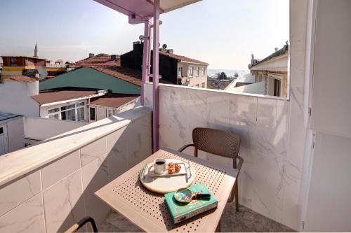 SEVEN ROSES APART HOTEL - image 5