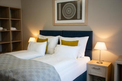 2 twin beds