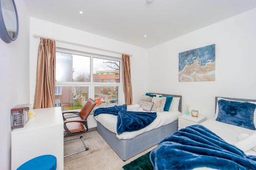 Modern 3 bed flat in quiet BRIGHTON location - main image
