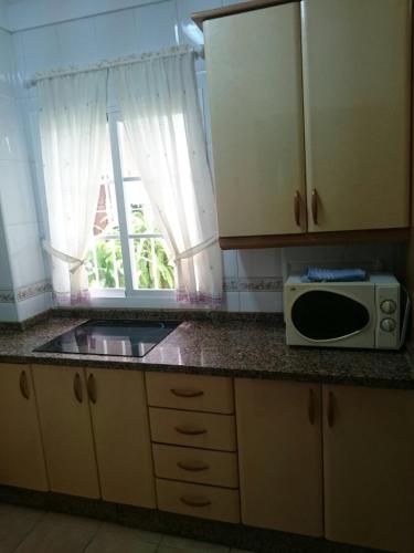 Hermoso piso de 2 dormitorios en Nerja - image 3