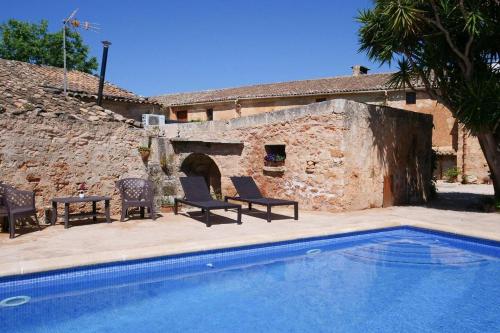  Finca Son Caldés in Llucmajor