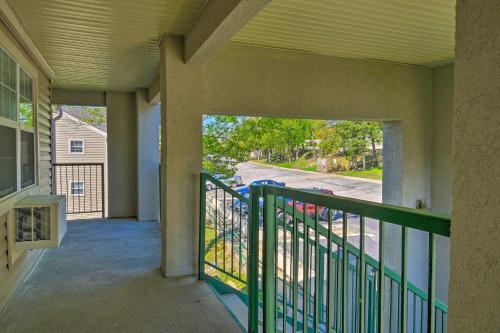 Comfy Branson Escape in Holiday Hills Resort!