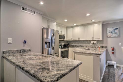 Elegant Condo with Pool Walk to Madeira Beach! - image 5