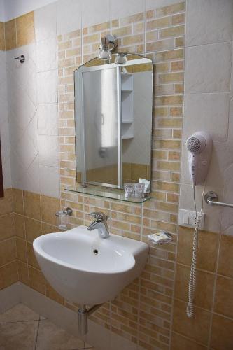 Hotel Sikania - image 12