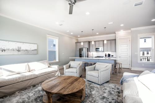 Brand-New Hidden Palms Escape - Golf Cart - Pool home - image 2