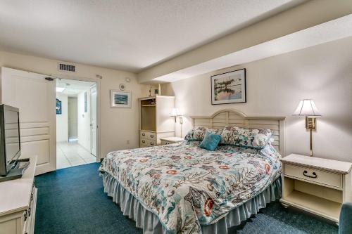 Bay Watch Resort 1718 - Oceanfront Condo with Jacuzzi Tub and Lazy River - image 4