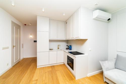 Apartment with Terrace image 2