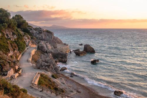 Rodos Beach Apartment 33 - image 13