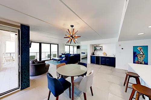Suntide Corner Unit 901 - Large Gulf-View Balcony condo - image 7