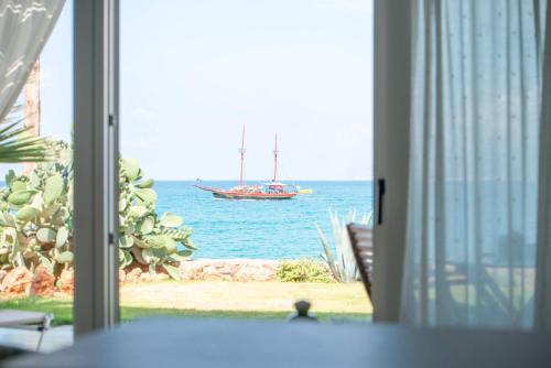 Junior suite by the beach Stalida, Stalida (photo 5)