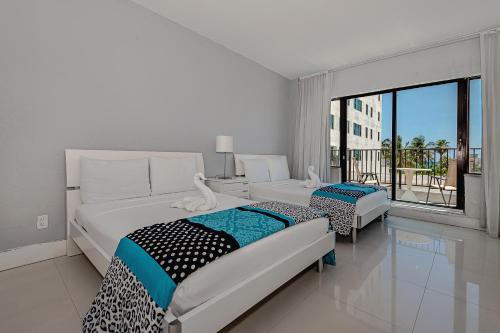 2 double beds