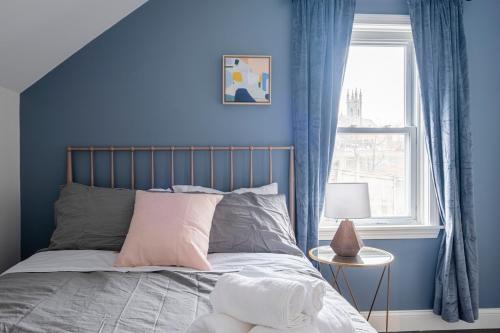 Providence Spacious, Large and Modern 3BR Apartment in Providence, USA