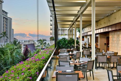 Ka La'i Waikiki Beach, LXR Hotels & Resorts
