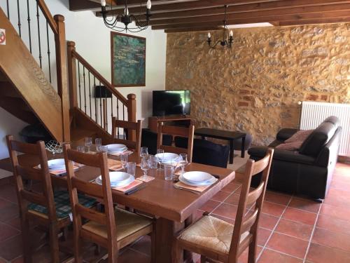 Koplietošanas atpūtas telpa ar TV, Cottage de La Mothe in Marnac