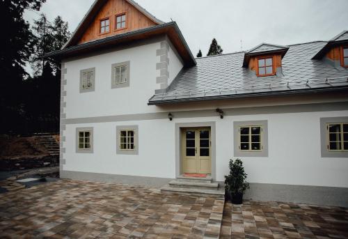 Resla Residence I II - image 2