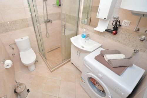 Bathroom, BeBop Apartman in Kotor