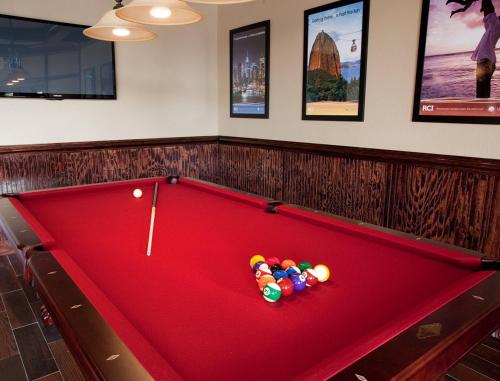 Deluxe Family Condo close to Famous Florida Attractions - One Bedroom #1 - image 10