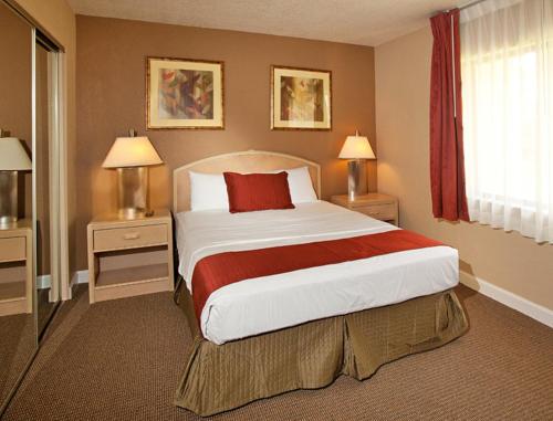 Home-like Comfort Suite in Magical Orlando - Two Bedroom Suite #1 - image 3
