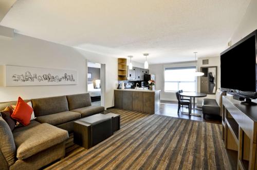 Hyatt House Atlanta Cobb Galleria - image 5