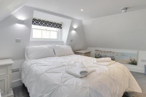 Master accommodation suite 4 attic room 2