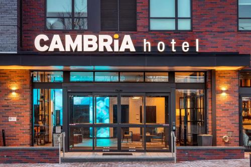 Cambria Hotel Washington DC Navy Yard Riverfront