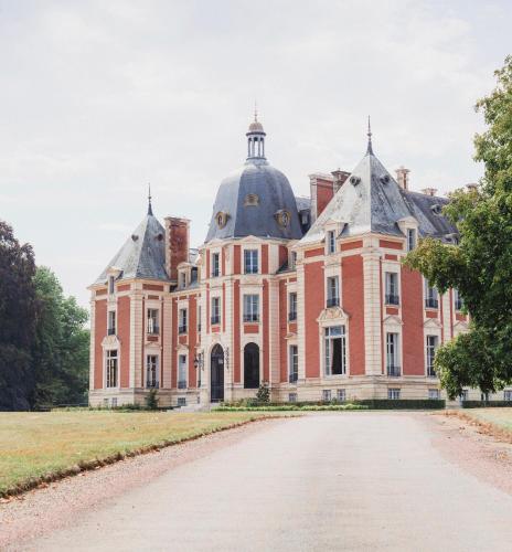Château du Domaine du Réveillon chambre d'hôte Entrains-sur-Nohain