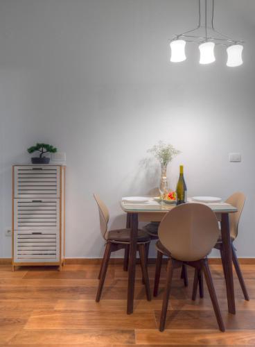 Apartment with Sea View image 8