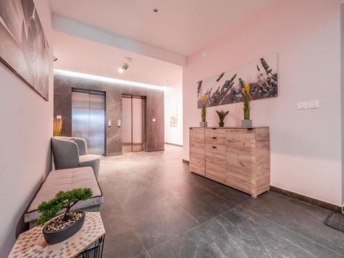 Apartment with Sea View image 3
