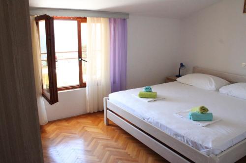 One-Bedroom Apartment with Sea View room in Apartments Slaven