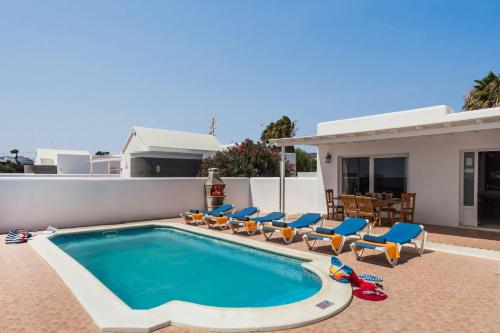 Villa Vesubio by Villa Plus