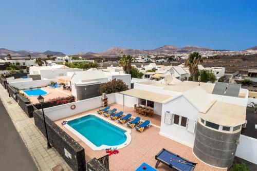  Villa Vesubio by Villa Plus in Puerto del Carmen