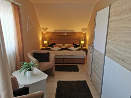 Double or Twin Room with Terrace