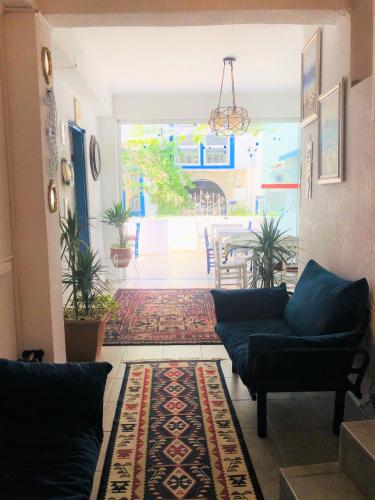 Exterior view, Denizati Pension in Carsi