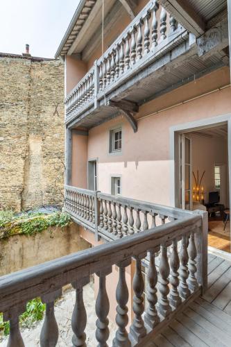 Dame de Coeur - Appartement spacieux en plein centre historique - image 11