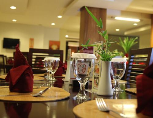 Restaurant, Hotel Ebony Batulicin in Batulicin