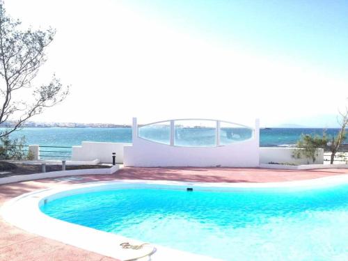 Coral Bay apartamento frente a la playa - image 8
