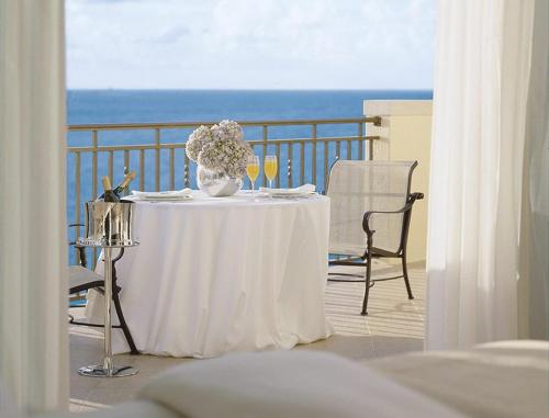 Spacious Suite with Ocean Views in Ft Lauderdale - 5 Nights - Studio #1 - image 4