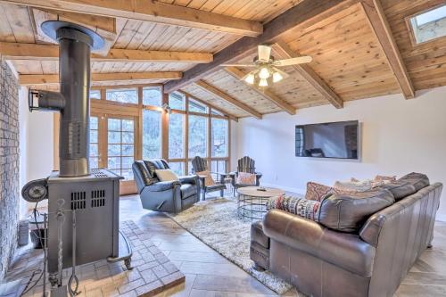 Flagstaff Vacation Rental, 3 Mi to Downtown! near Flagstaff Pulliam repülőtér