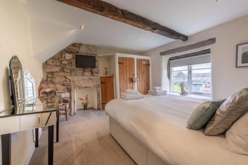 Westside Cottage, Newby Yorkshire Dales National Park 3 Peaks and Near the Lake Disrict, Pet Friendly