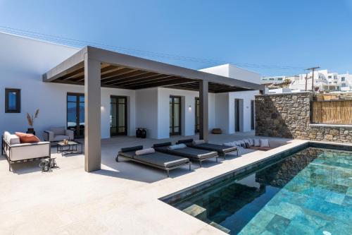 Bonzoe Suites & Villas