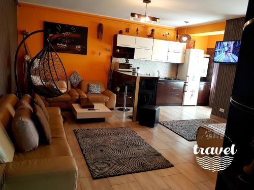 Yvo Lioness & Mamaia Nord - image 12