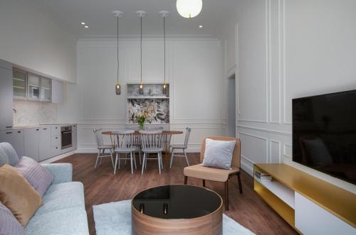 OREA Place Seno - image 2