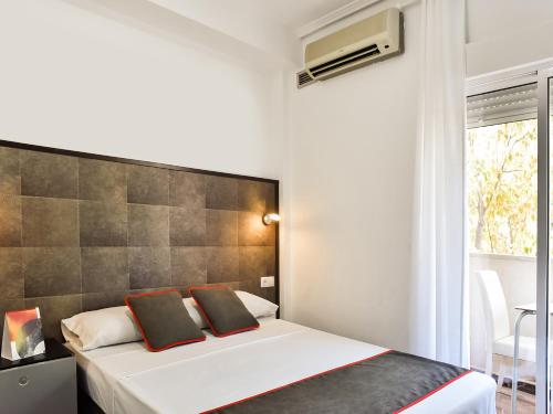 Hello Feria - image 10