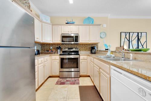 Ocean Villa 602 by RealJoy Vacations - image 3